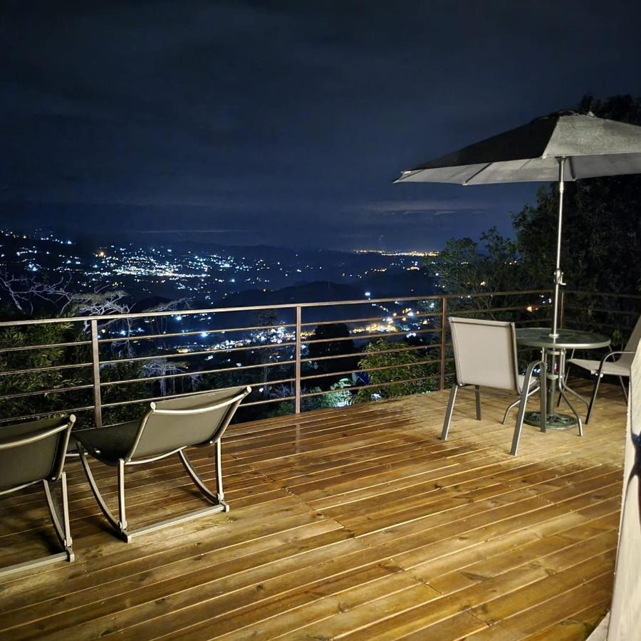 ホテル Solaris Glamping Exclusive Tena エクステリア 写真