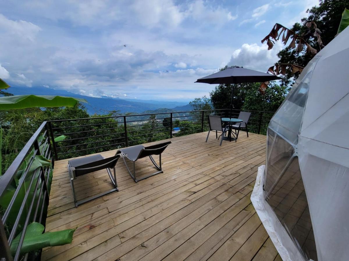 ホテル Solaris Glamping Exclusive Tena エクステリア 写真
