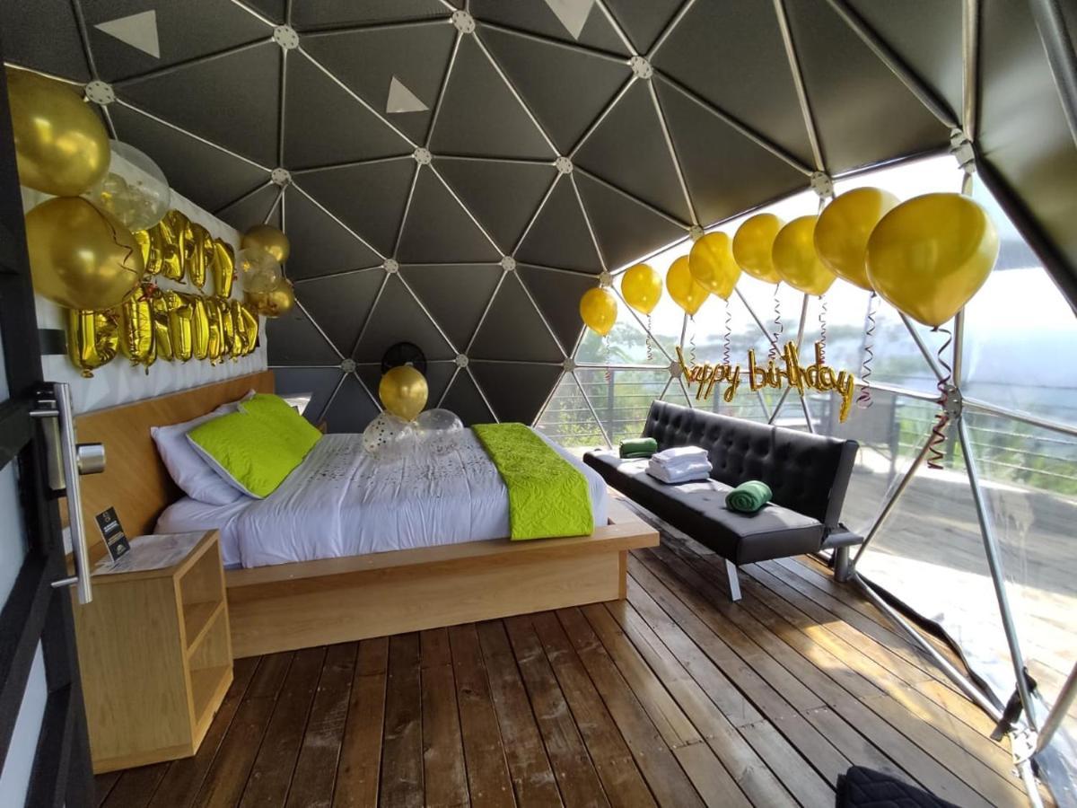 ホテル Solaris Glamping Exclusive Tena エクステリア 写真
