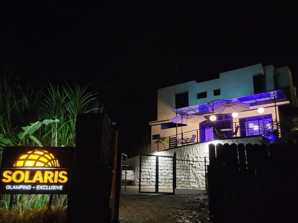 ホテル Solaris Glamping Exclusive Tena エクステリア 写真
